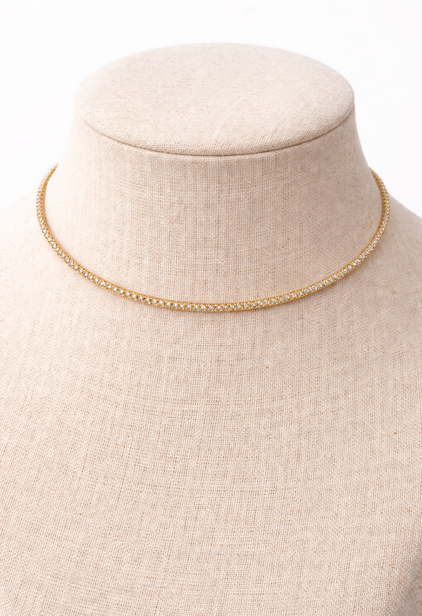 Collier Ras de Cou doré avec strass zirconiums