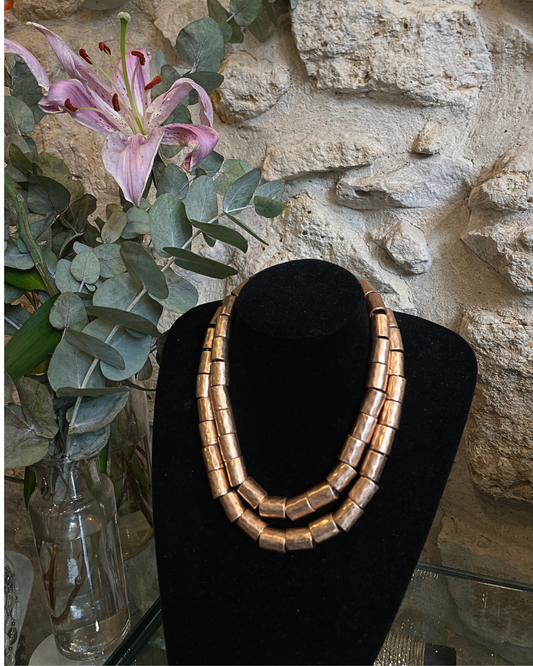 Collier bronze avec perles cylindriques