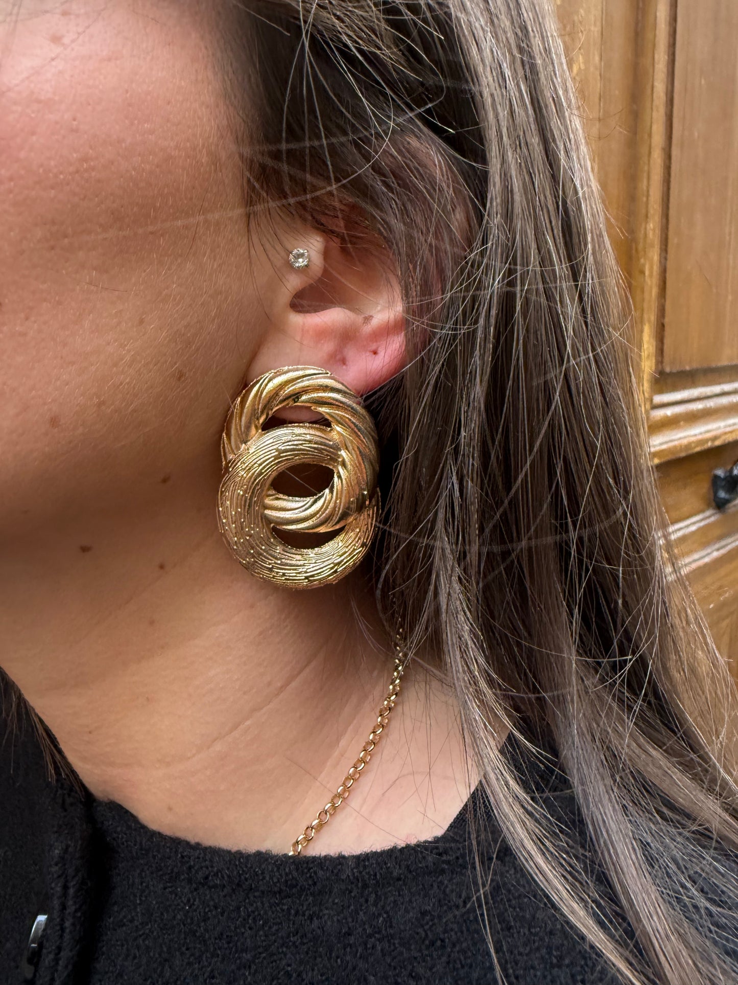 Boucles d'oreilles oversize noeud entrelacé en laiton doré