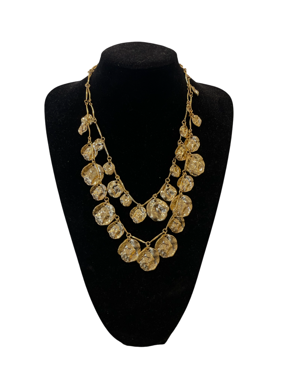 Collier double rang avec pièces breloques en laiton doré